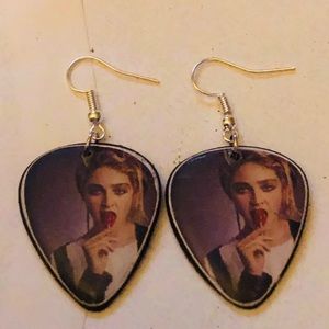 🔥VINTAGE MADONNA record guitar pic earrings🔥